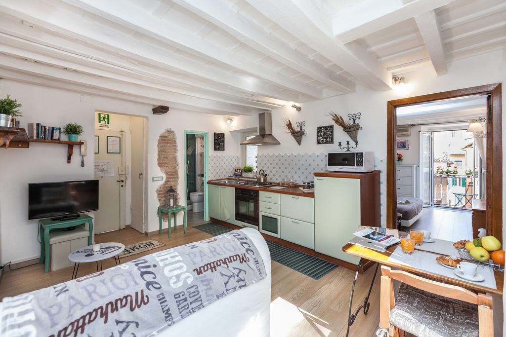 Boutique Domus Navona Librari Roma